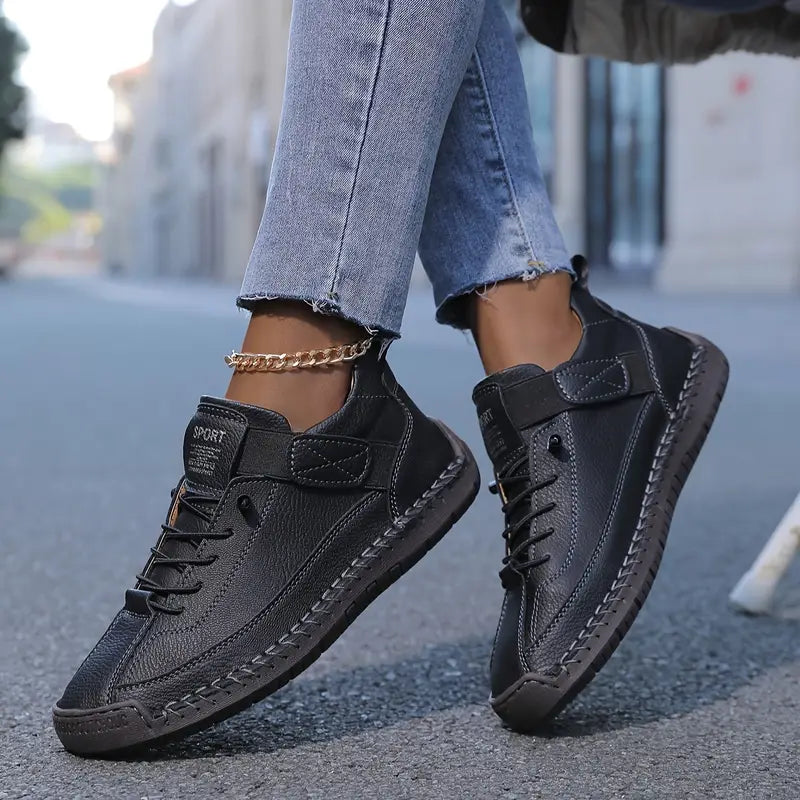 Saela | Orthopaedic Sneakers