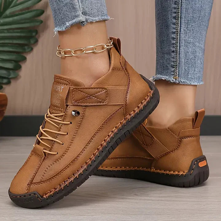 Saela | Orthopaedic Sneakers